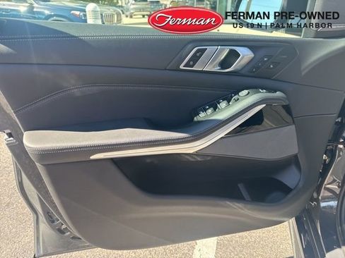Used 2022 BMW X5 M50i w/ Executive Package image 11