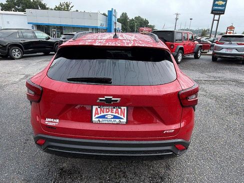 New 2026 Chevrolet Trax RS w/ Sunroof Package FWD image 10