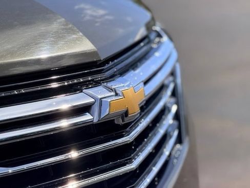 Used 2023 Chevrolet Equinox Premier AWD/4WD image 31