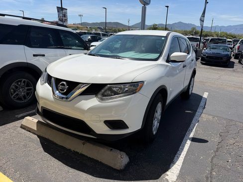 Used 2016 Nissan Rogue S FWD image 1