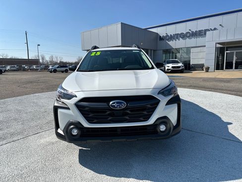 Certified 2025 Subaru Outback Premium w/ Popular Package #1A image 2