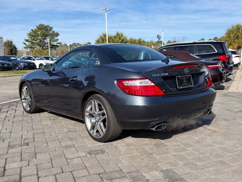 Used 2015 Mercedes-Benz SLK 250 image 8