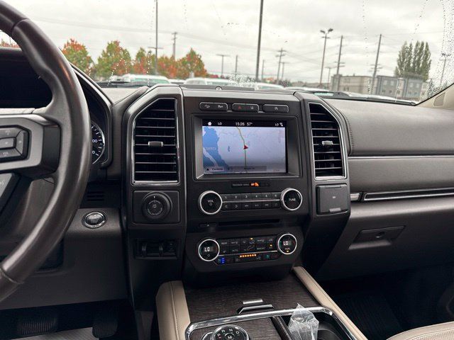 Used 2018 Ford Expedition Limited w/ Equipment Group 301A AWD/4WD image 21
