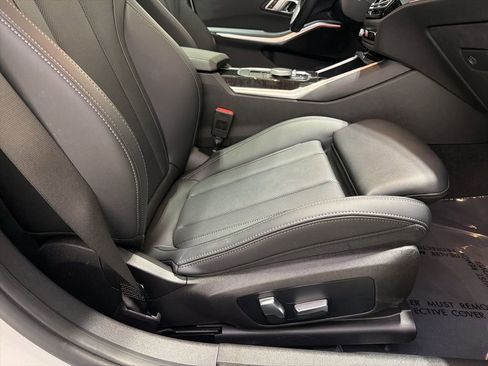 Used 2023 BMW 330i Sedan w/ M Sport Package image 35