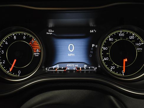 Used 2020 Jeep Cherokee Trailhawk w/ Comfort & Convenience Group image 22