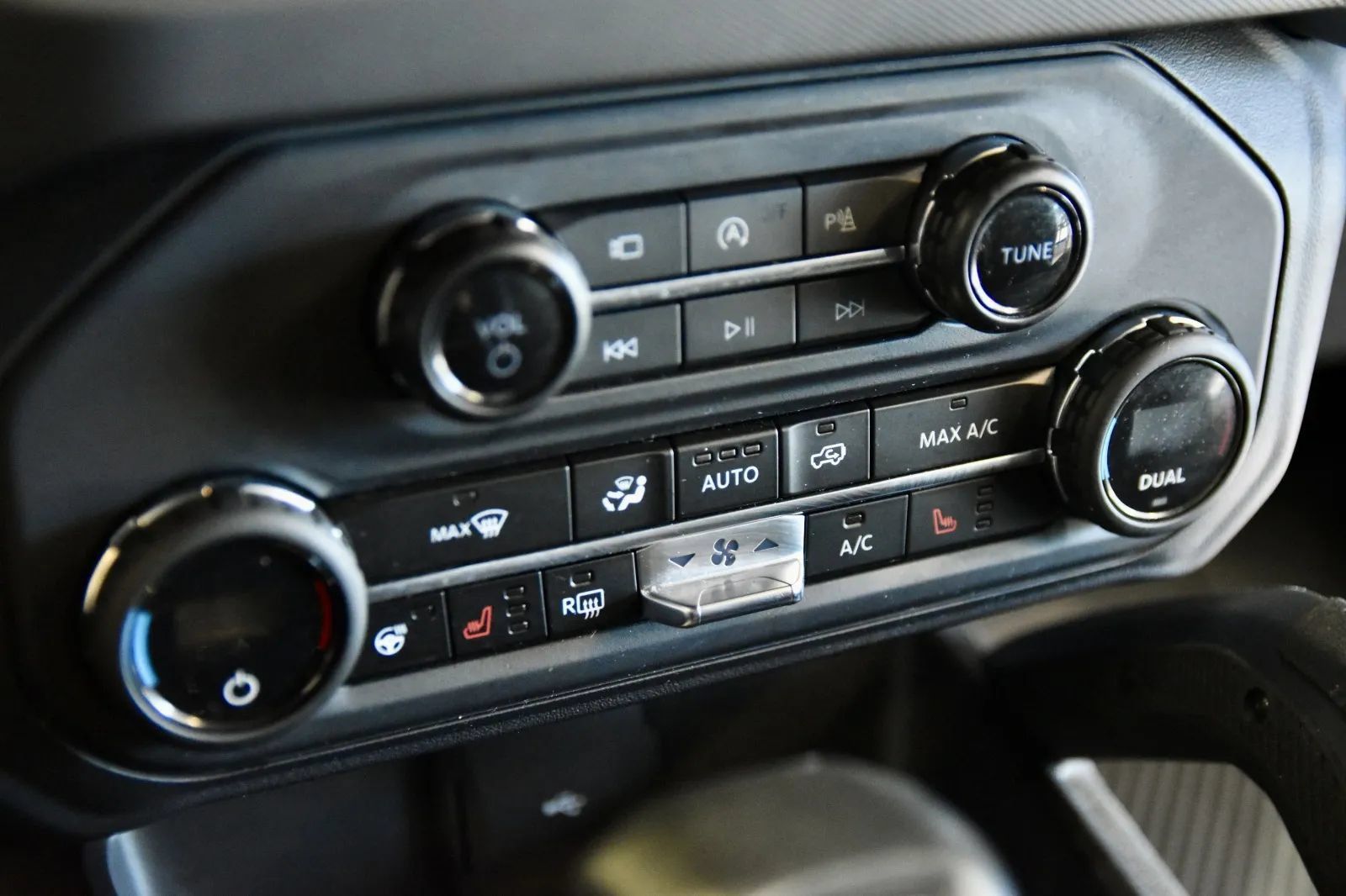 Used 2024 Ford Bronco Raptor AWD/4WD image 18