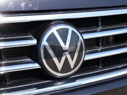 Used 2023 Volkswagen Tiguan S FWD image 30