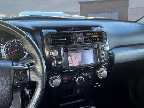 Used 2015 Toyota 4Runner Trail Premium AWD/4WD image 9