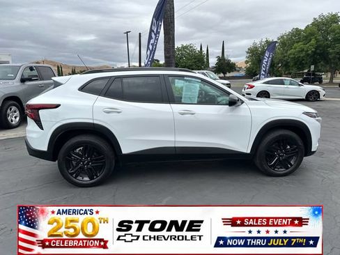 Certified 2025 Chevrolet Trax ACTIV w/ Driver Confidence Package FWD image 5