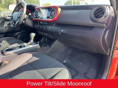 Used 2017 Toyota Tacoma TRD Off-Road image 14