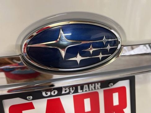 Used 2024 Subaru Ascent Premium w/ Convenience Package image 11