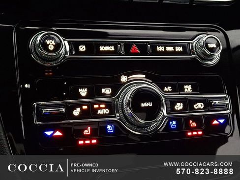 Used 2022 Lincoln Corsair AWD w/ Premium Package image 16