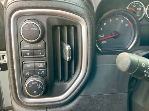 Used 2020 Chevrolet Silverado 1500 LT Trail Boss image 51