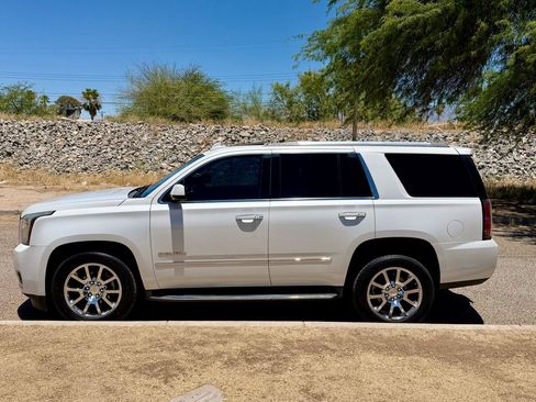 Used 2017 GMC Yukon Denali w/ Open Road Package AWD/4WD image 2