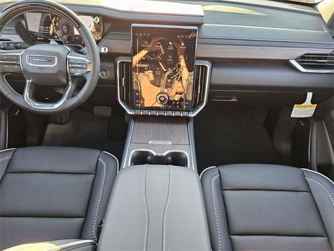 New 2026 GMC Acadia Denali w/ Super Cruise Package image 13