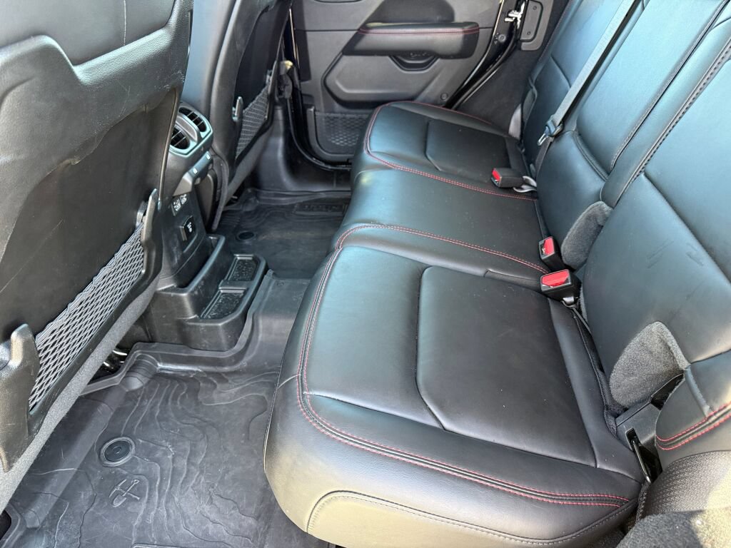 Used 2026 Jeep Wrangler Unlimited Rubicon w/ Technology Group AWD/4WD image 10