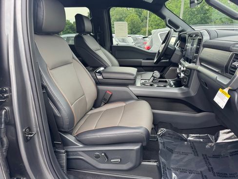 New 2025 Ford F150 Lariat w/ Equipment Group 502A High image 25