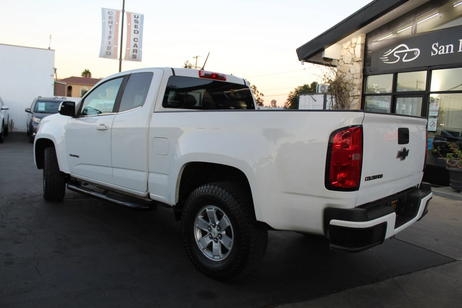 Used 2018 Chevrolet Colorado W/T w/ WT Convenience Package RWD image 3