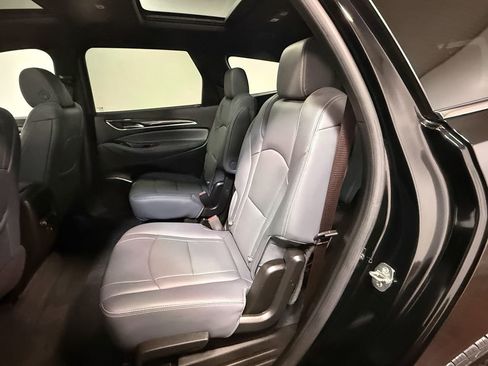 Used 2023 Buick Enclave Essence w/ Experience Buick Package AWD/4WD image 8