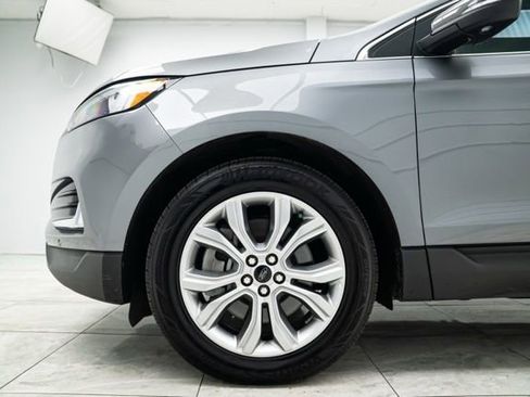 Used 2024 Ford Edge Titanium image 35