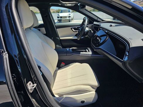 Used 2026 Mercedes-Benz E 450 4MATIC Sedan image 10