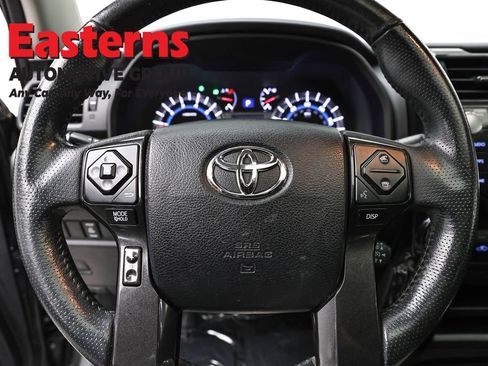 Used 2018 Toyota 4Runner TRD Off-Road Premium image 10