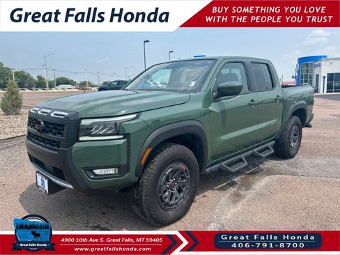 Used 2026 Nissan Frontier PRO-4X w/ Tow Package AWD/4WD image 3