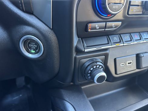 Certified 2022 Chevrolet Silverado 1500 RST w/ Z71 Off-Road Package image 17