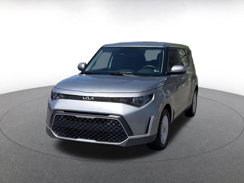 Used 2025 Kia Soul LX w/ LX Technology Package image 7