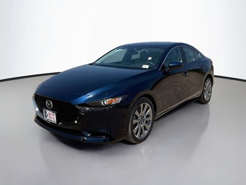 Used 2023 MAZDA MAZDA3 s FWD image 3