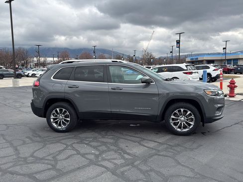 Used 2020 Jeep Cherokee Latitude Lux w/ Comfort/Convenience Group image 6