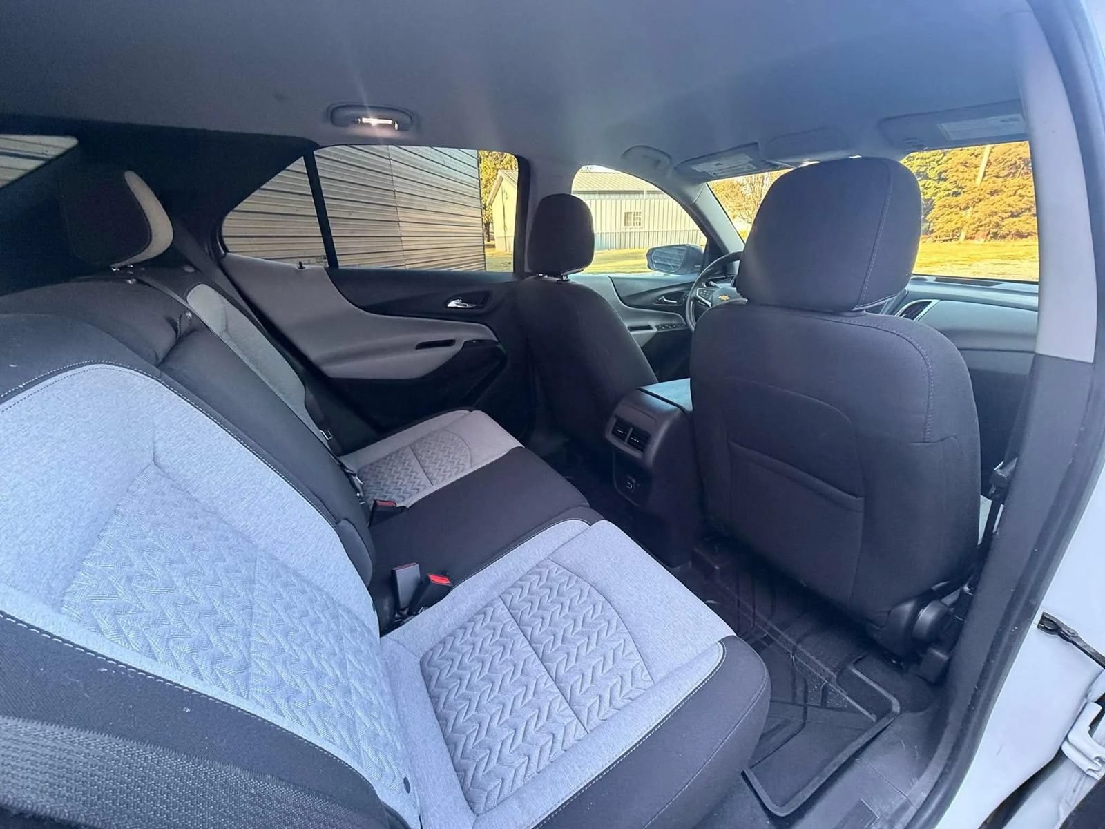 Used 2023 Chevrolet Equinox LS w/ LS Convenience Package FWD image 17
