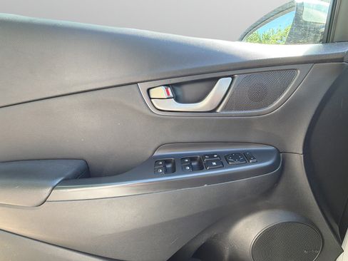 Used 2020 Hyundai Kona Limited AWD/4WD image 21