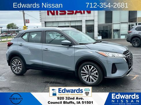 Used 2023 Nissan Kicks SV FWD image 1