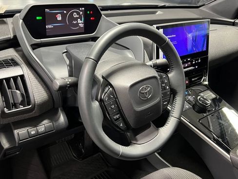 Certified 2025 Toyota bZ4X FWD image 15
