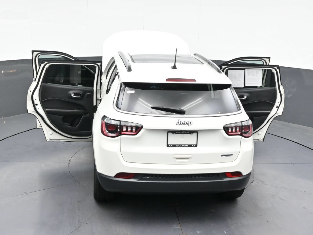 Used 2021 Jeep Compass Latitude w/ Sun and Sound Group FWD image 35