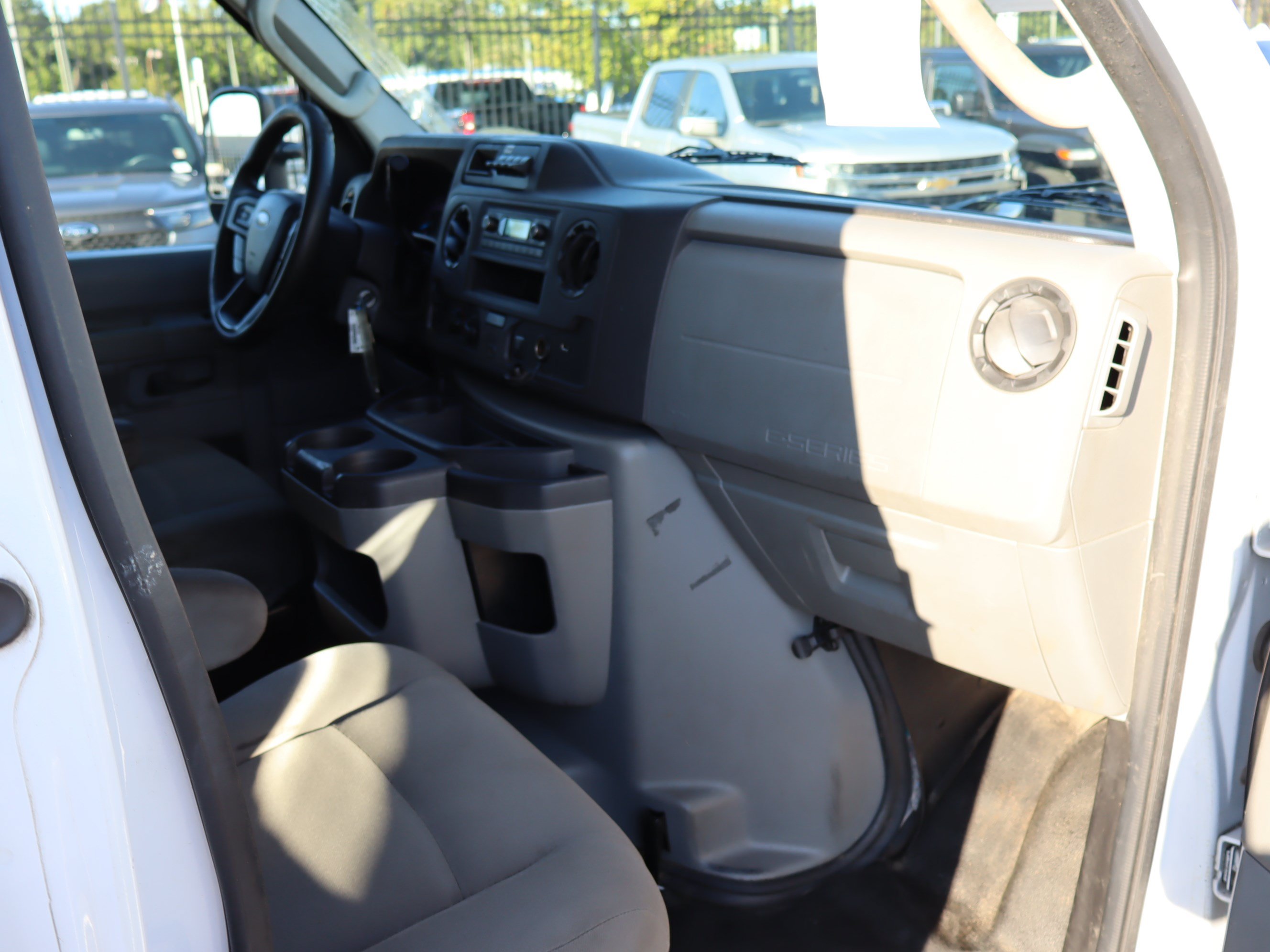 Used 2022 Ford E-350 and Econoline 350 Super Duty w/ Power Windows & Locks Group RWD image 24