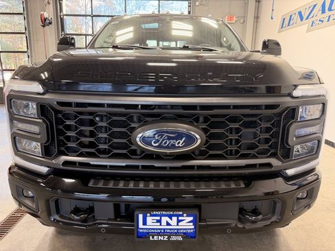 Used 2023 Ford F250 Lariat w/ Lariat Ultimate Package image 3