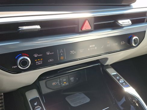 New 2026 Kia Sorento SX Prestige AWD/4WD image 15