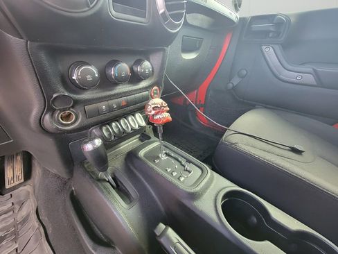 Used 2017 Jeep Wrangler Unlimited Sport w/ Max Tow Package image 20