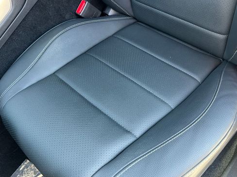 Used 2023 Mercedes-Benz GLS 450 4MATIC image 15