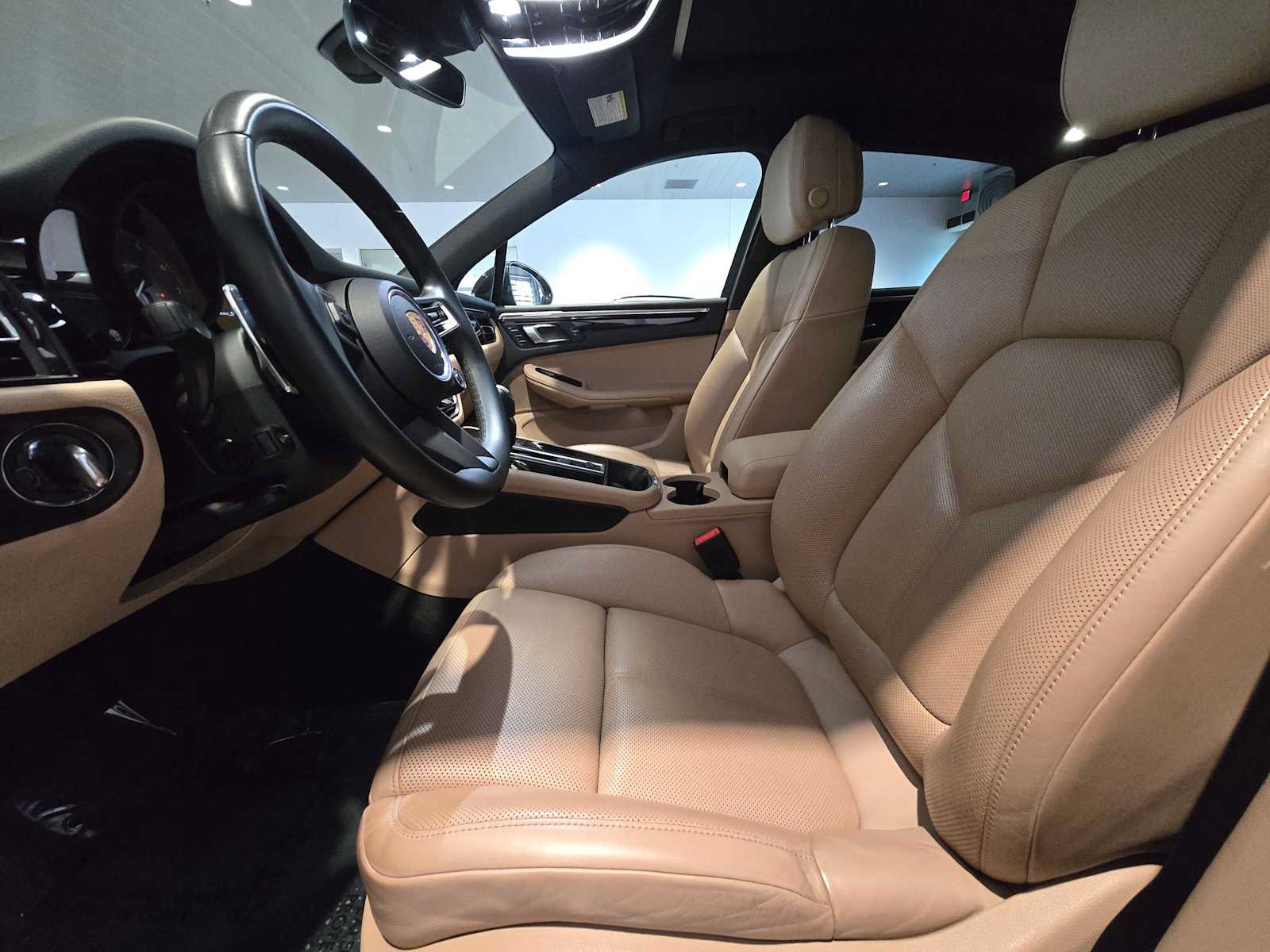 Used 2023 Porsche Macan S AWD/4WD image 22
