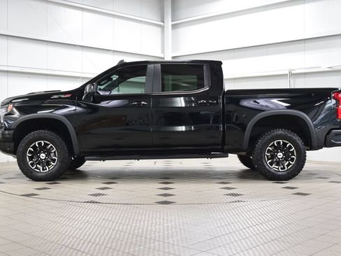Used 2024 Chevrolet Silverado 1500 ZR2 w/ Technology Package AWD/4WD image 4