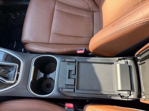 Used 2025 Subaru Outback Touring XT w/ Popular Package #2 image 25