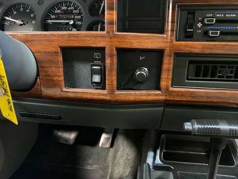 Used 1994 Jeep Cherokee Country AWD/4WD image 79