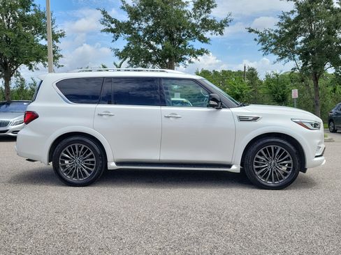 Used 2023 INFINITI QX80 Premium Select w/ Cargo Package AWD/4WD image 4
