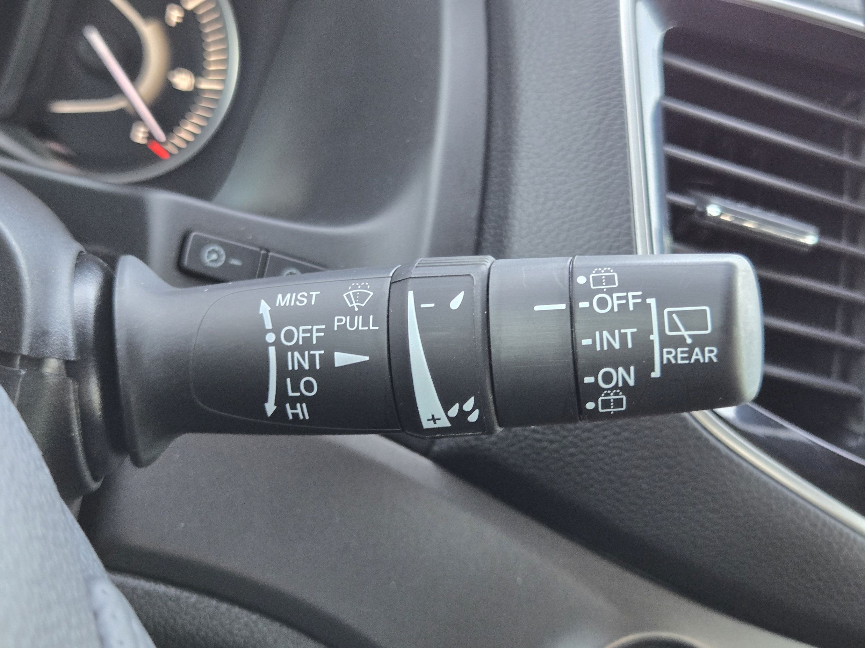 Used 2023 Honda Passport EX-L image 18