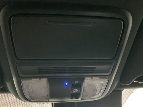 Used 2022 Honda Pilot Sport image 37