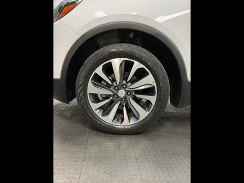 Used 2022 Buick Encore Preferred w/ Safety Package image 32