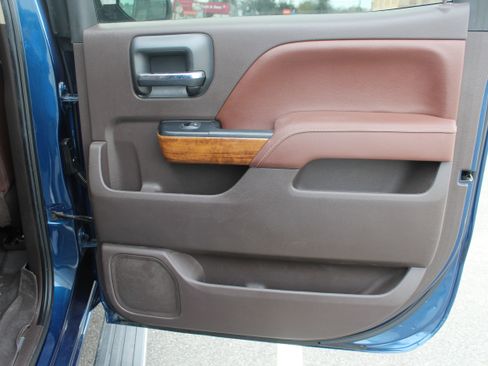 Used 2017 Chevrolet Silverado 1500 High Country w/ High Desert Package image 45